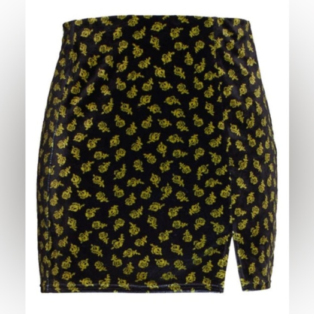 Black velvet mini skirt with yellow roses